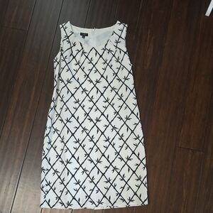 Talbots Black and White Patterned Midi Dress - Clasp At Neck Missing See Pic A40